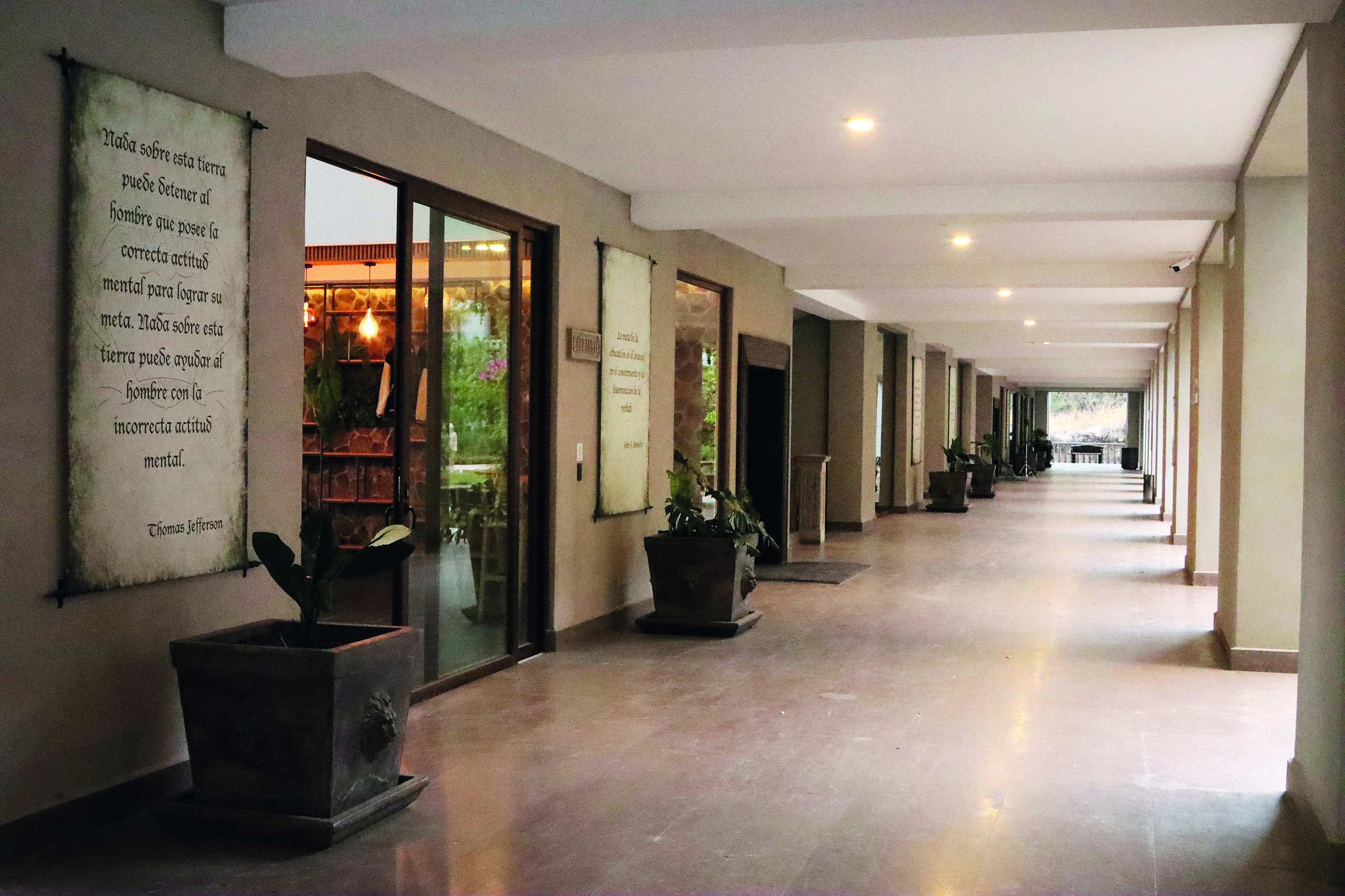 universidad-humanitas-campus-queretaro-instalaciones