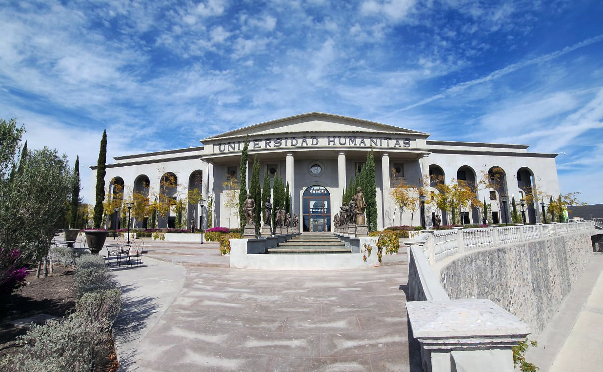 universidad-humanitas-campus-queretaro-entrada