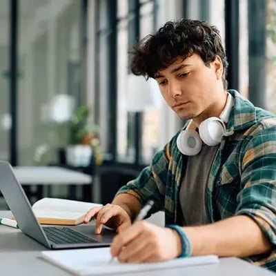 estudiante-modelo-virtual-psicologia