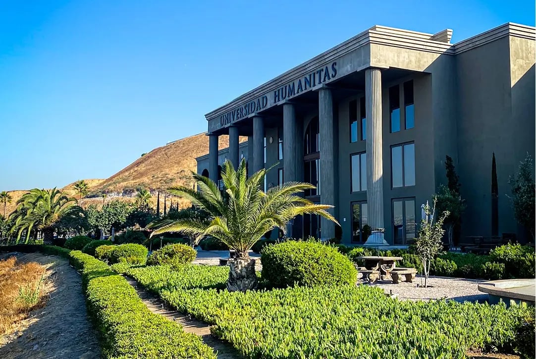 universidad-humanitas-campus-tijuana-fachada